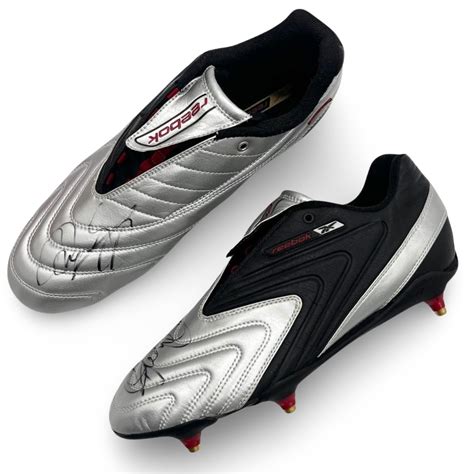 Reebok Baleni Football Boots Reviews .